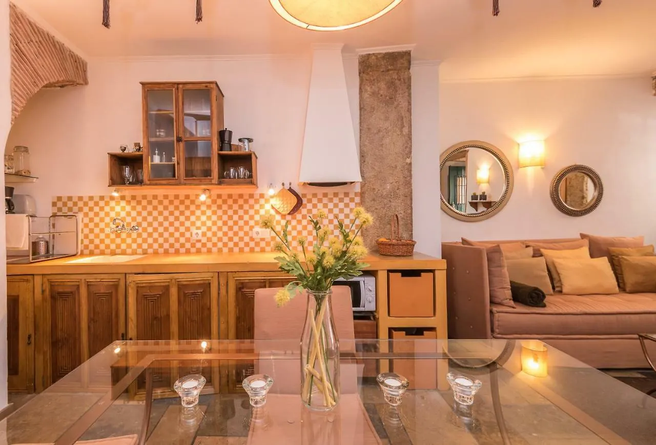 Casa Das Merceeiras Hotel Lisbon Apartment